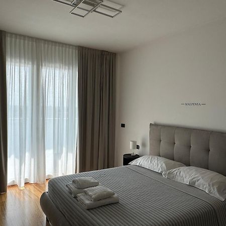 White Malpensa Gallarate Exteriör bild